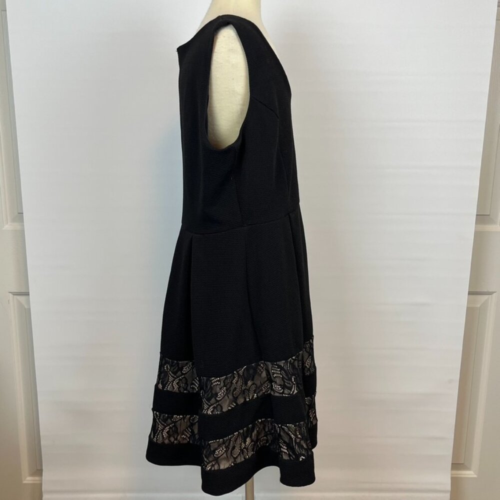 Haani Black Lace Sleeveless A-Line Dress ((size XL)) - Picture 2 of 6